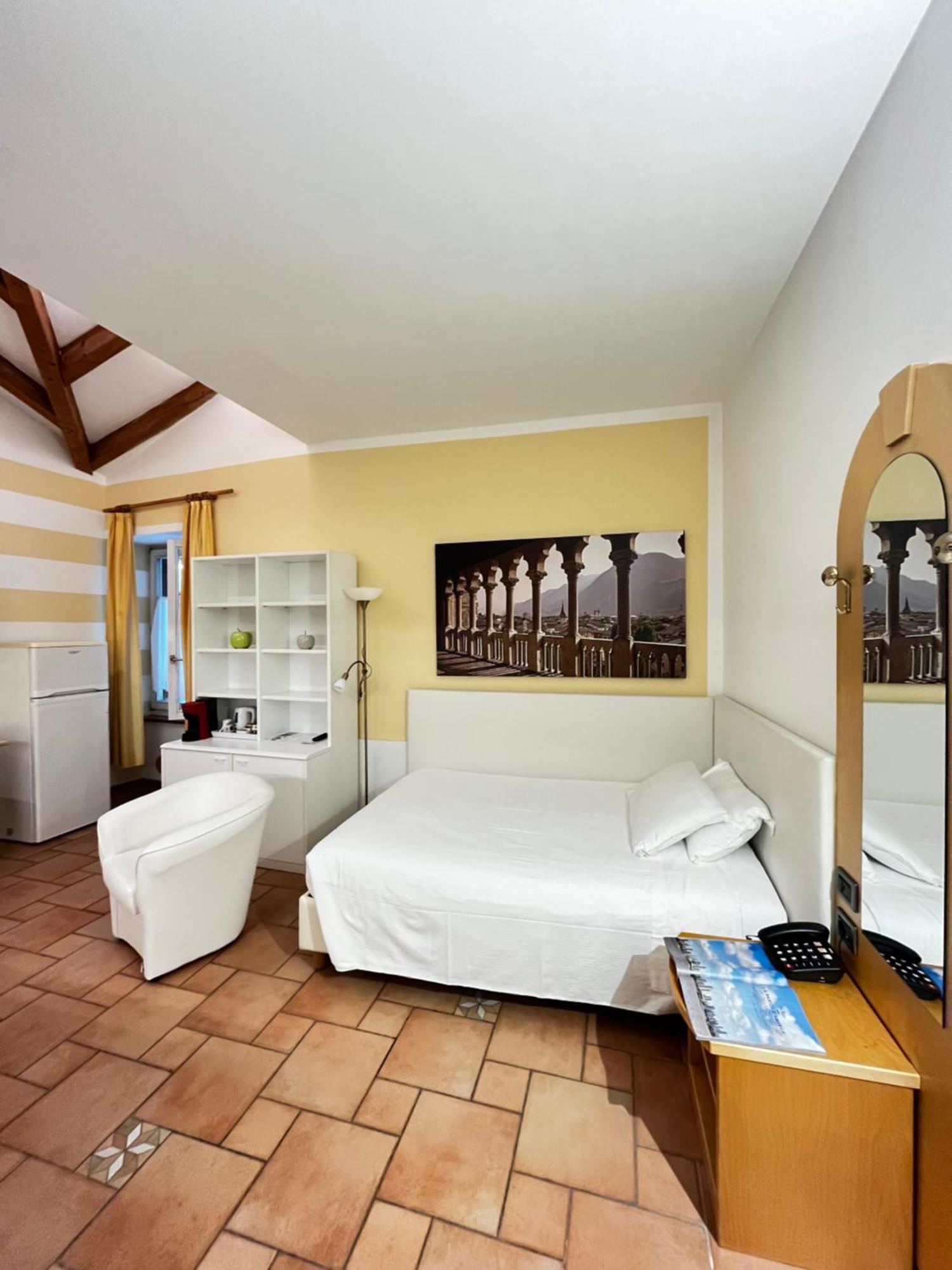 Manci Apartments By Hotel America Trento Exterior foto